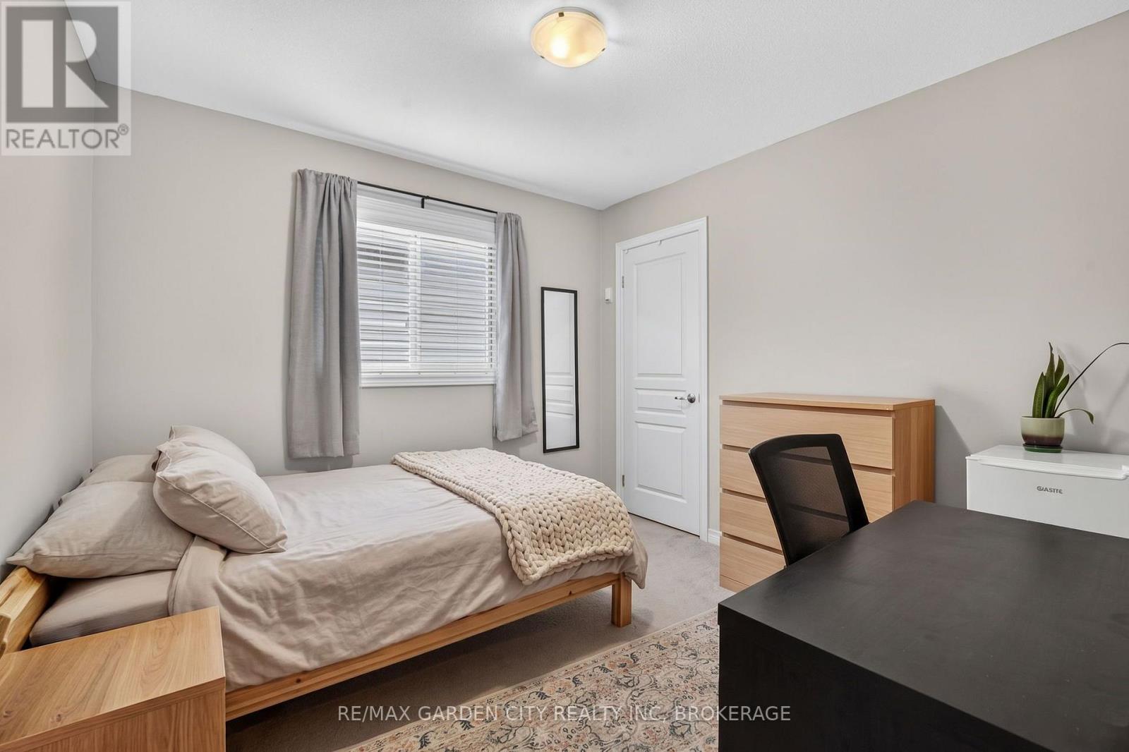 53 Elderberry Road, Thorold, Ontario  L2V 0E7 - Photo 22 - X13862542