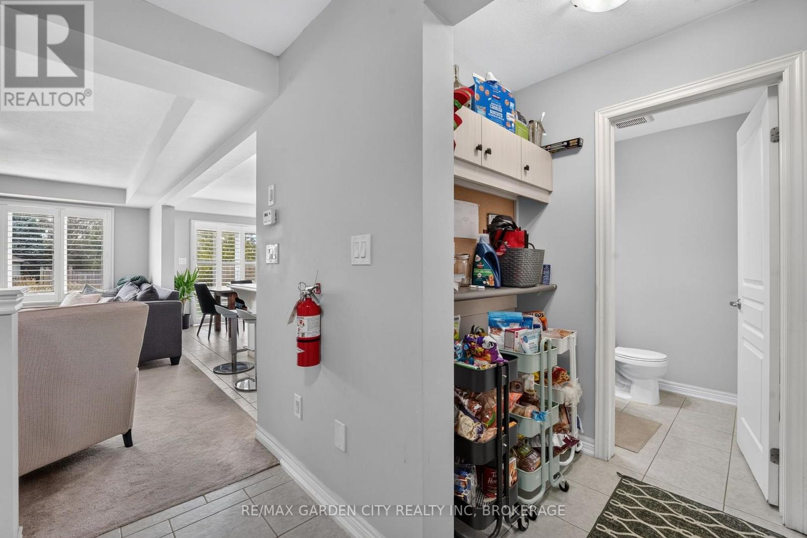 53 Elderberry Road, Thorold, Ontario  L2V 0E7 - Photo 7 - X13862542