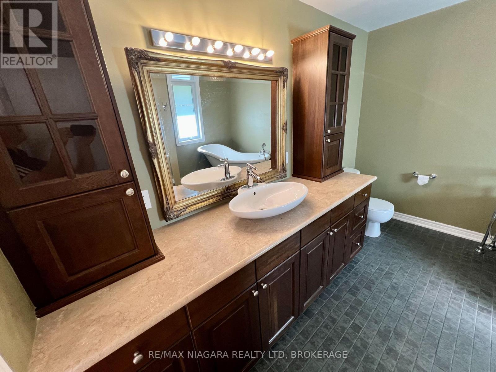709 Roland Road, Pelham (North Pelham), Ontario  L0S 1C0 - Photo 26 - X13862580