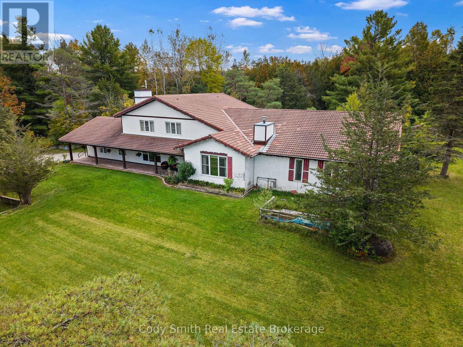 2080 Sandhill Road, Tay, Ontario  L0K 2C0 - Photo 2 - S13862592