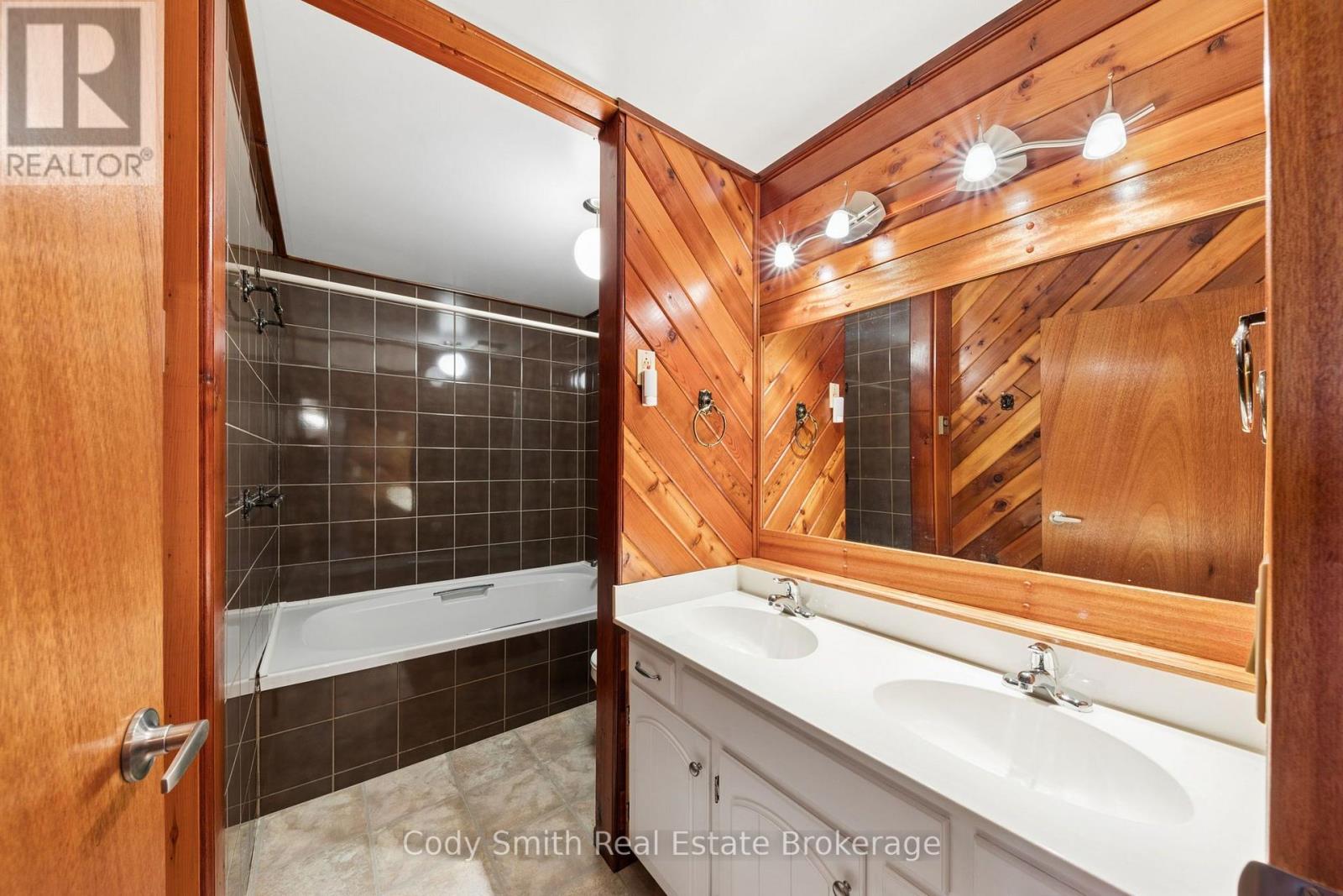 2080 Sandhill Road, Tay, Ontario  L0K 2C0 - Photo 39 - S13862592