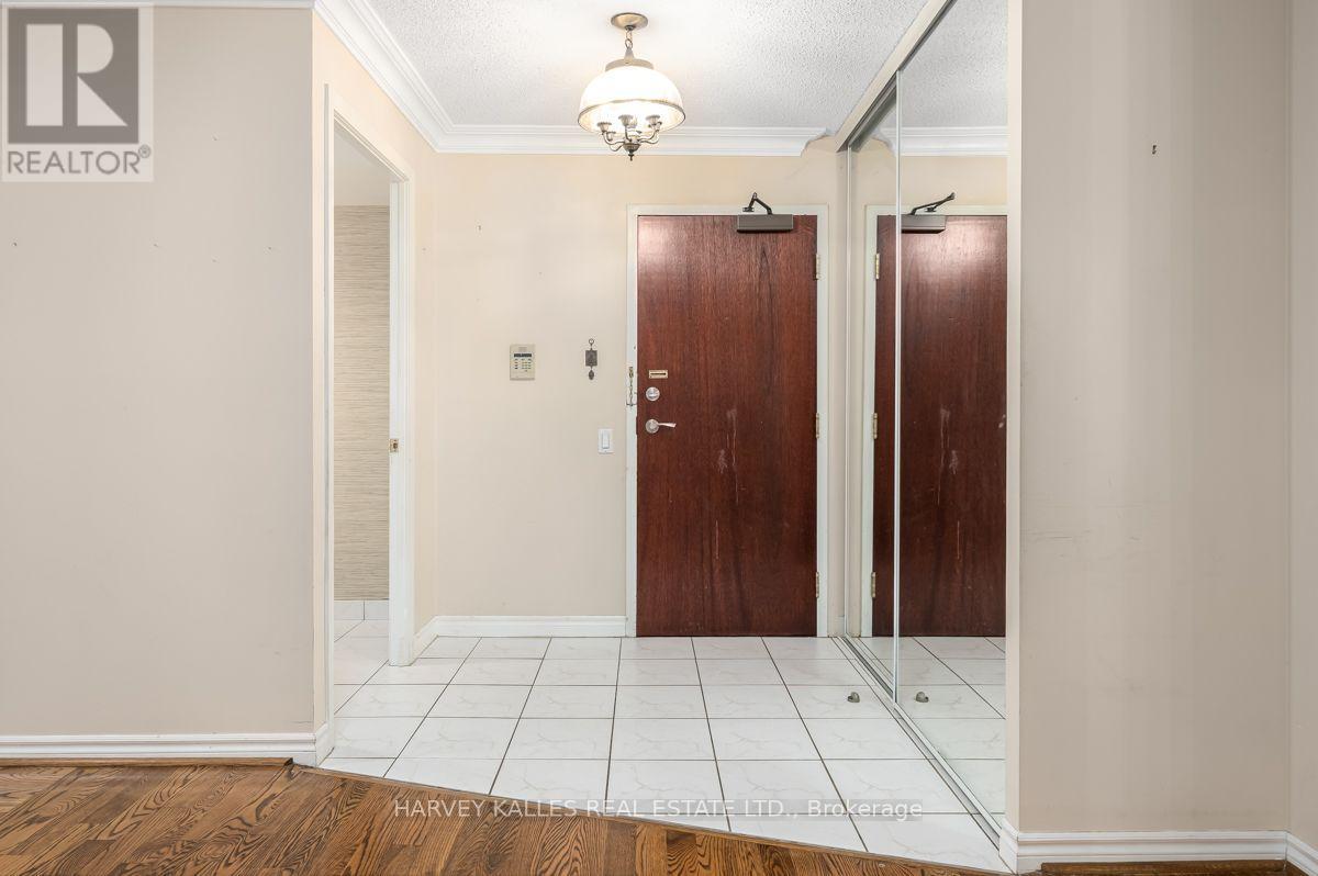 308 - 8 Covington Road, Toronto, Ontario  M6A 3E5 - Photo 4 - C13862412