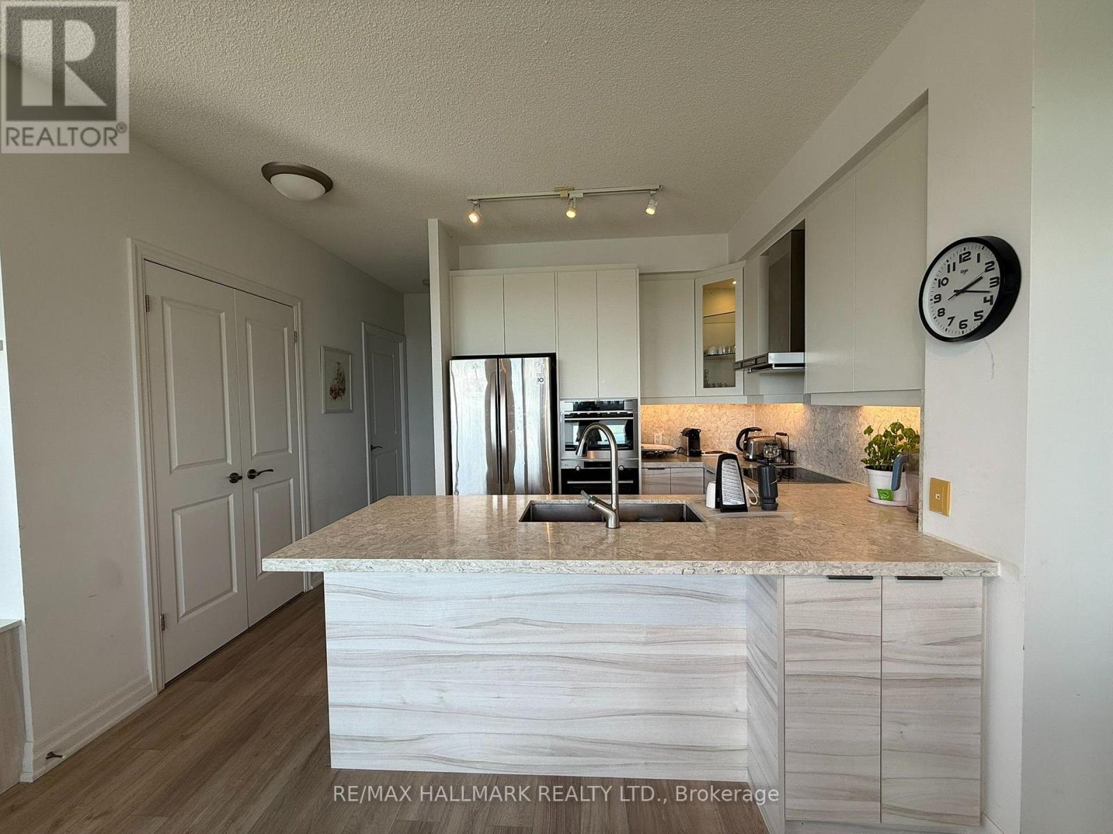 701 - 17 Ruddington Drive, Toronto (Bayview Woods-Steeles), Ontario  M2K 0A8 - Photo 8 - C13862684