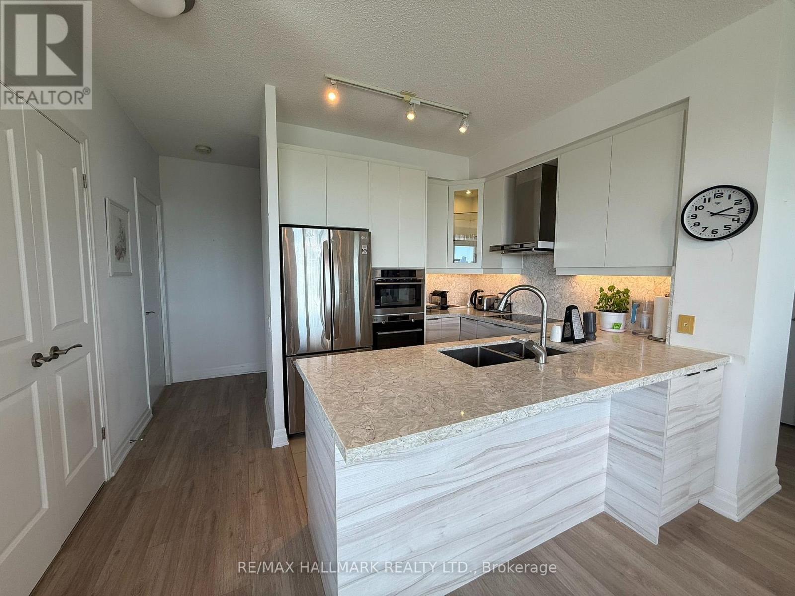 701 - 17 Ruddington Drive, Toronto (Bayview Woods-Steeles), Ontario  M2K 0A8 - Photo 9 - C13862684
