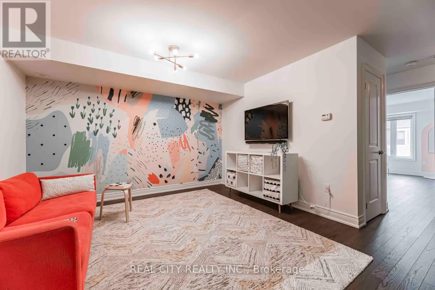 48 Hiawatha Court, Vaughan, Ontario  L4L 0J2 - Photo 4 - N13862486