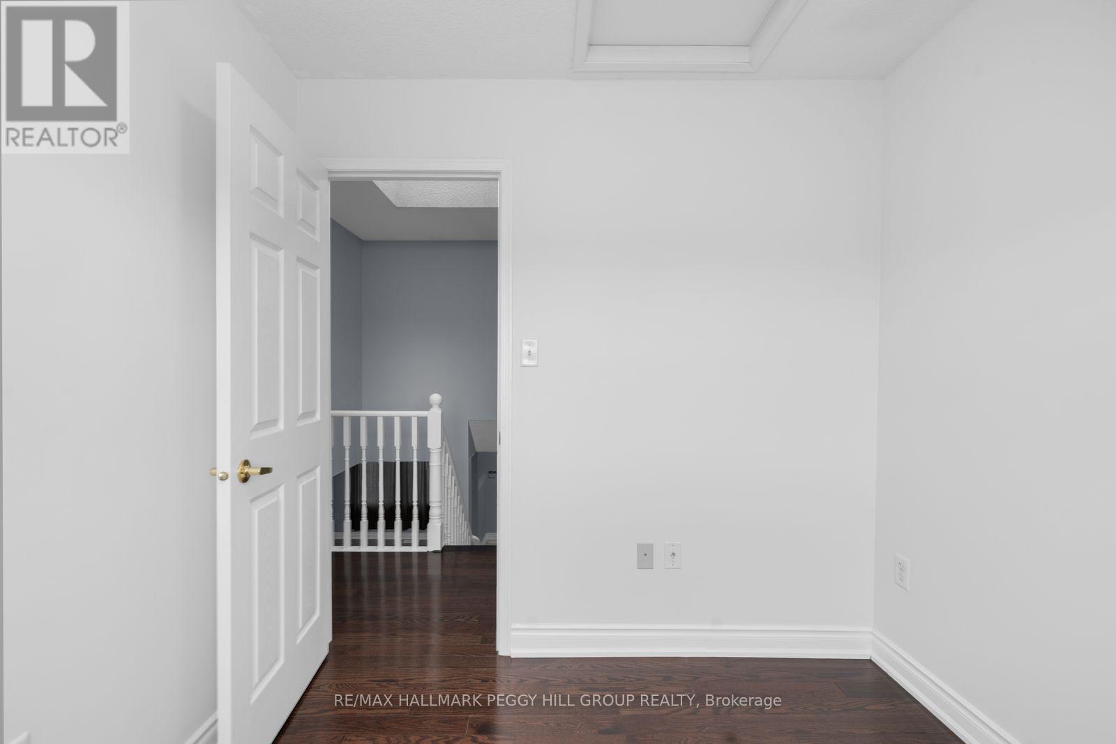Upper - 152 Madelaine Drive, Barrie, Ontario  L4N 0N1 - Photo 12 - S13862554