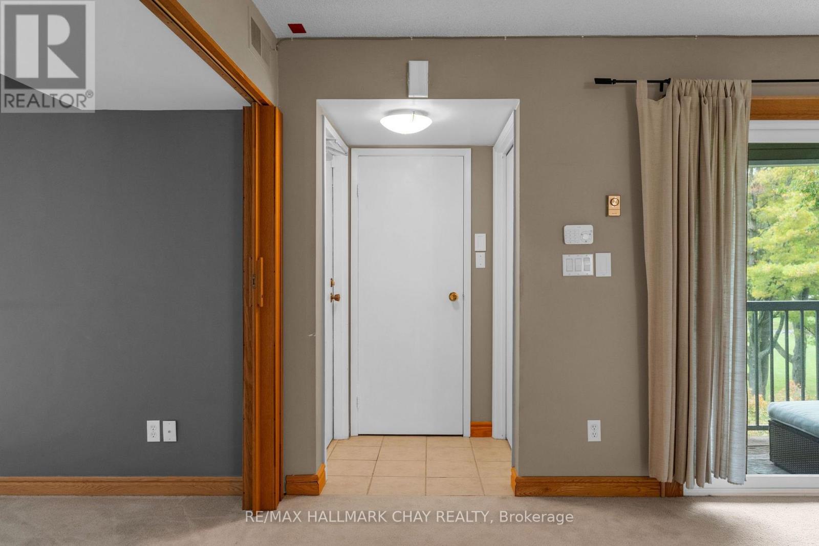 312 - 1102 Horseshoe Valley Road W, Oro-Medonte, Ontario  L4M 4Y8 - Photo 2 - S13862678