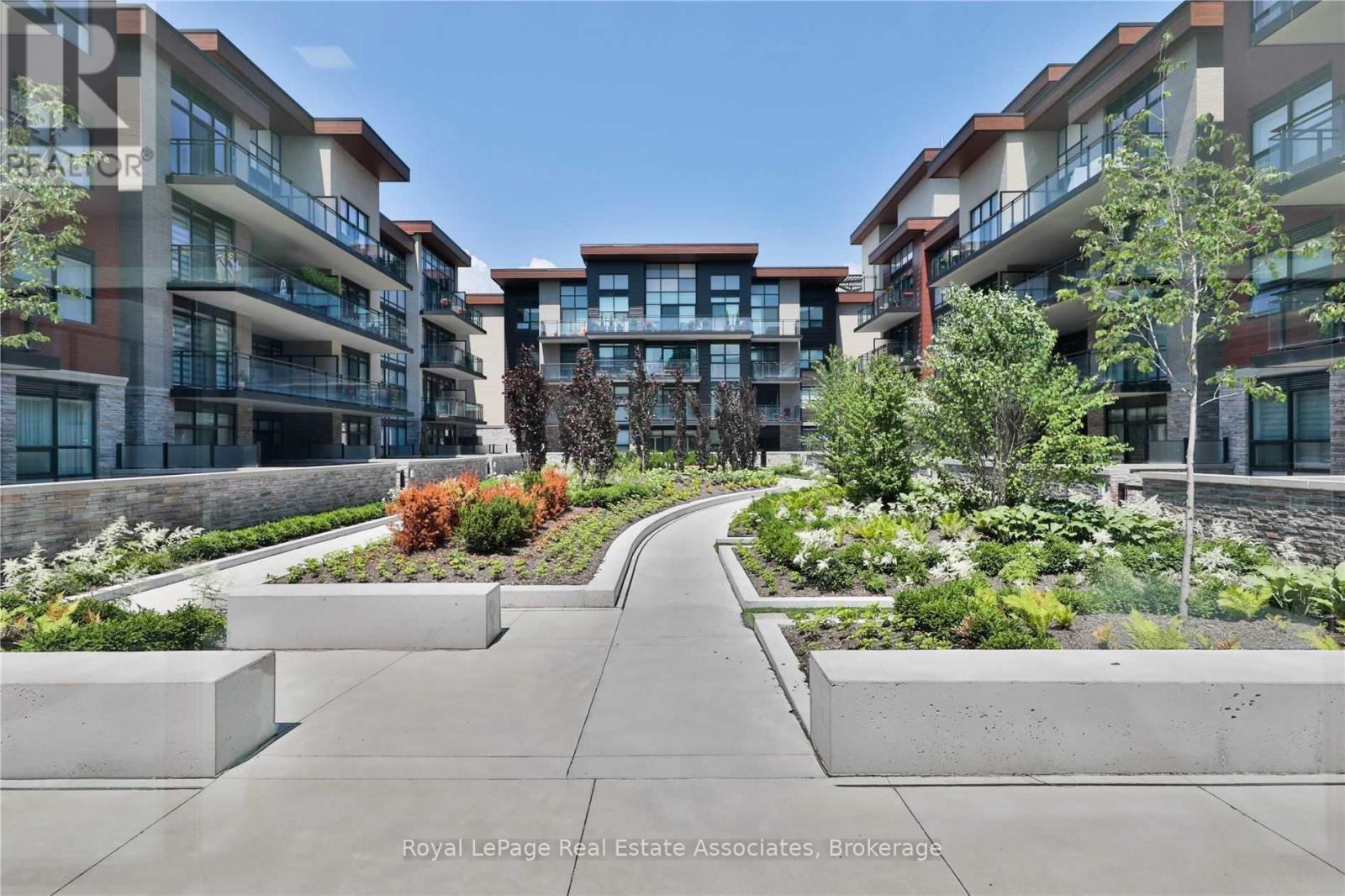 141 - 1575 Lakeshore Road W, Mississauga, Ontario  L5J 0B1 - Photo 3 - W13862416