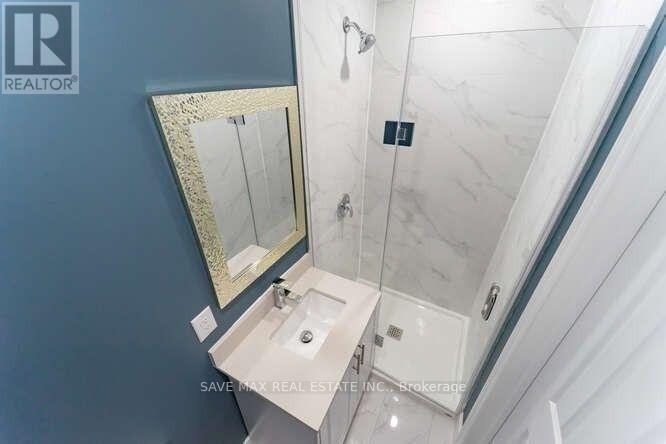 25 Tulip Drive, Brampton, Ontario  L6Y 3T5 - Photo 19 - W13862436