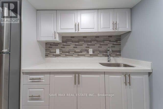 25 Tulip Drive, Brampton, Ontario  L6Y 3T5 - Photo 24 - W13862436