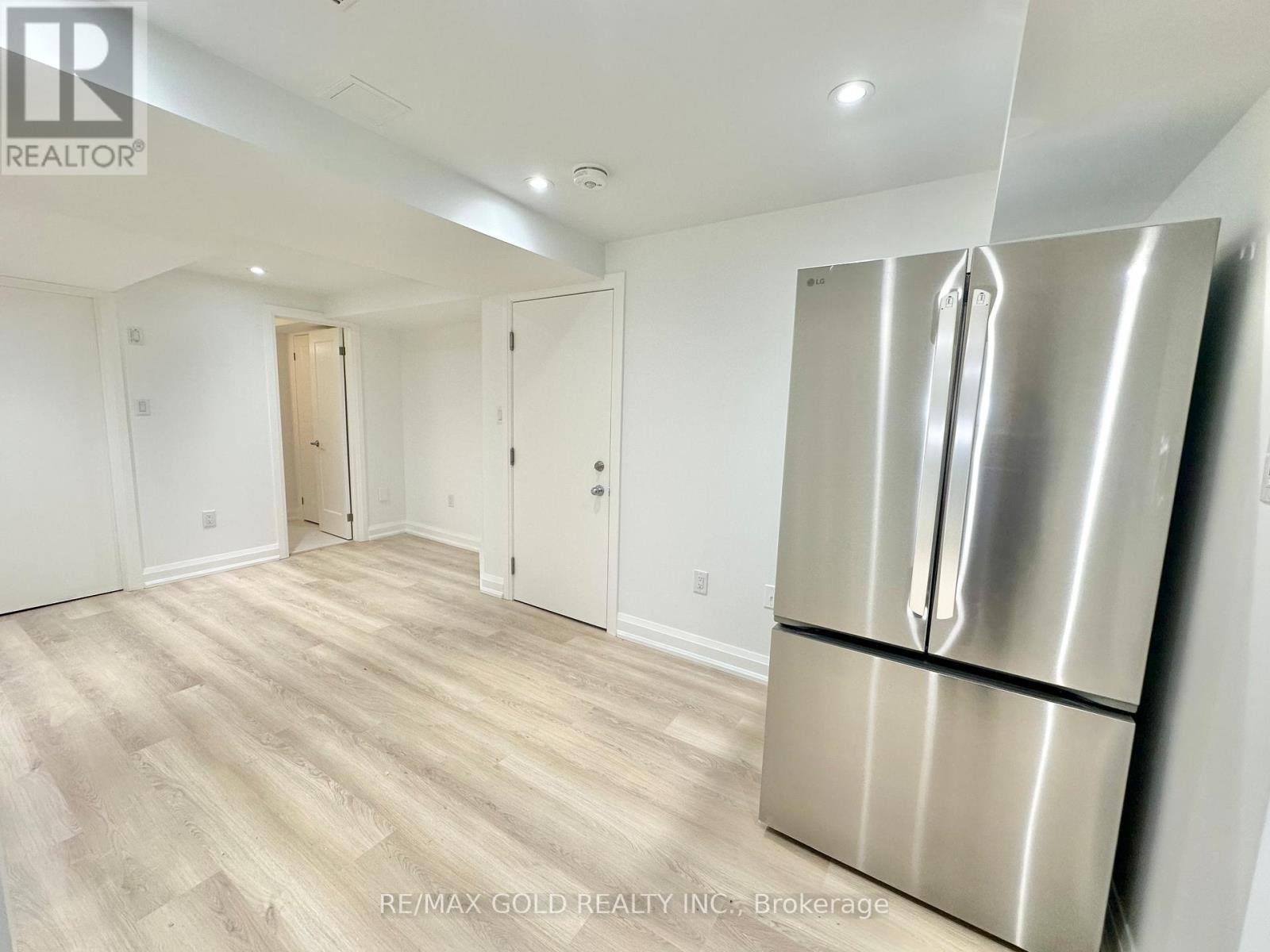 Basement - 7099 Village Walk, Mississauga, Ontario  L5W 1X5 - Photo 15 - W13862482