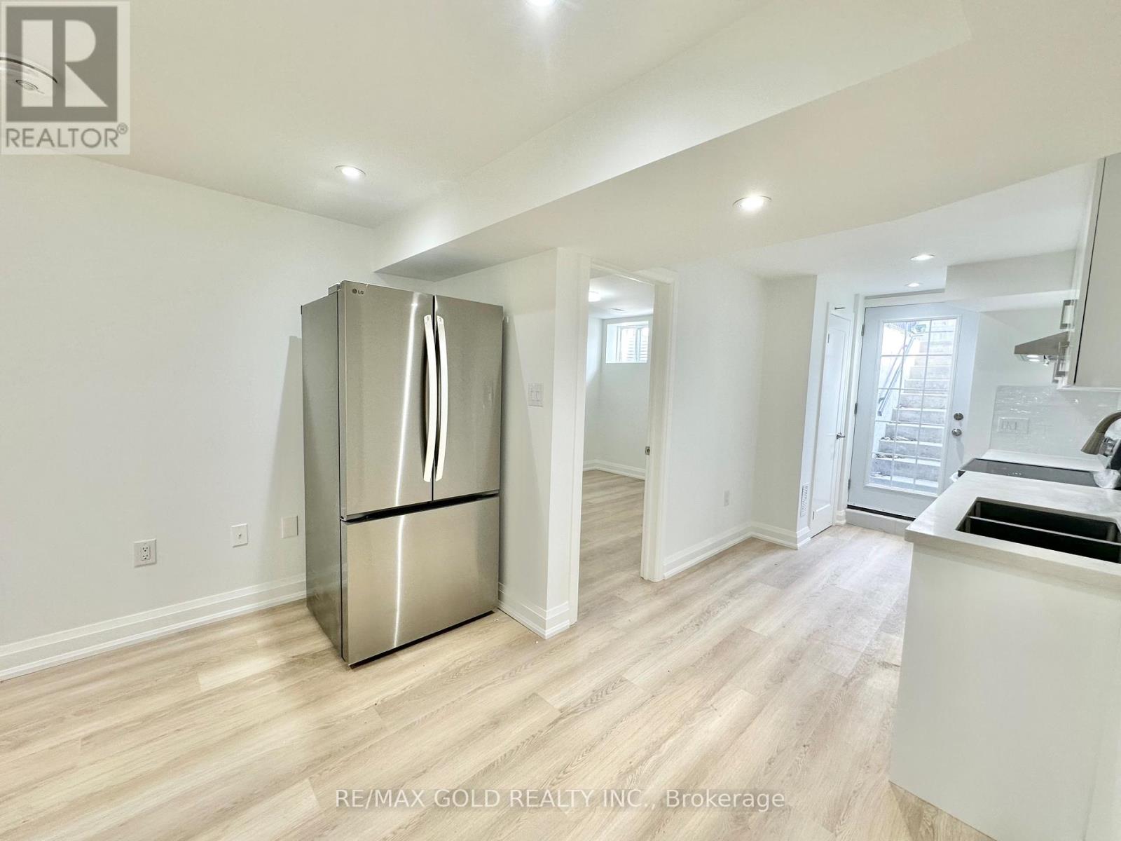 Basement - 7099 Village Walk, Mississauga, Ontario  L5W 1X5 - Photo 16 - W13862482
