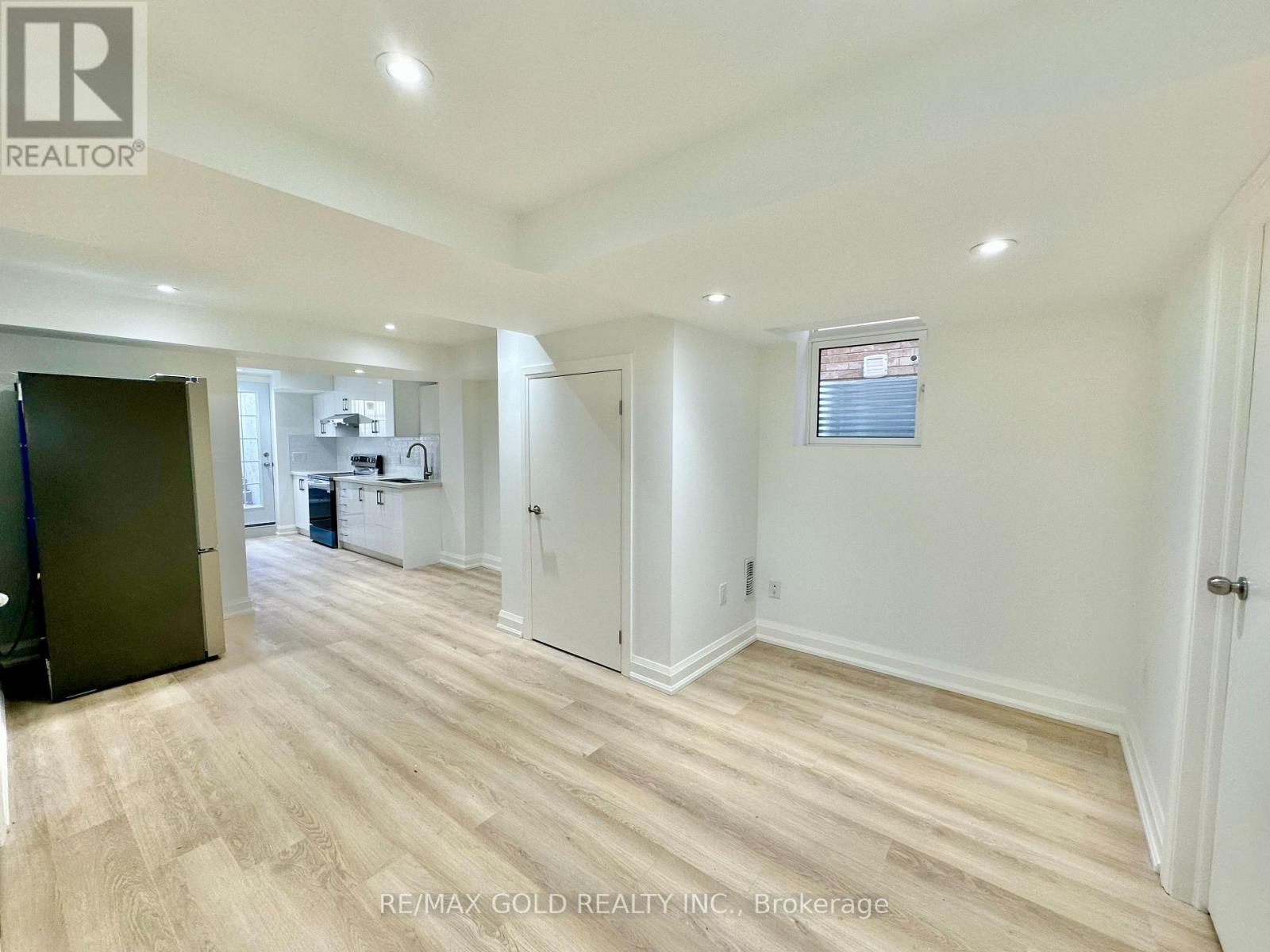 Basement - 7099 Village Walk, Mississauga, Ontario  L5W 1X5 - Photo 3 - W13862482