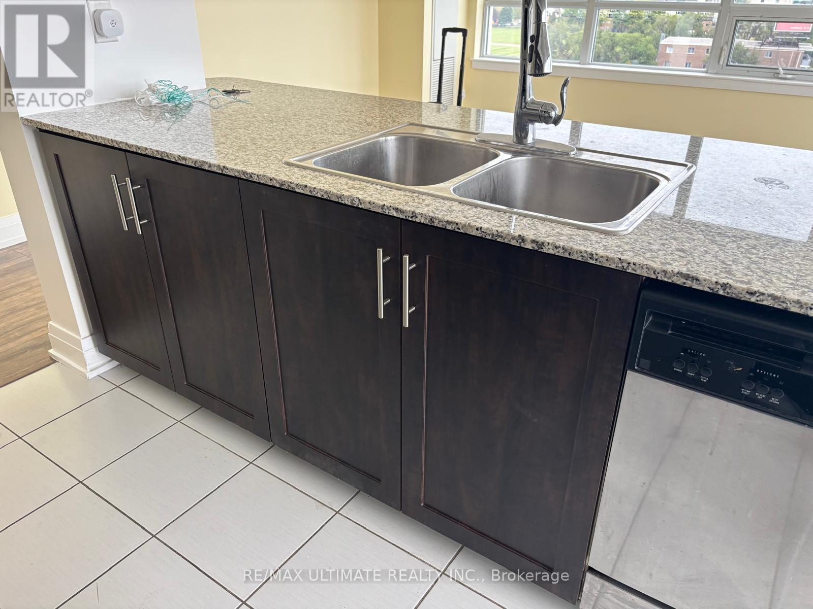 711 - 1060 Sheppard Avenue W, Toronto, Ontario  M3J 0G7 - Photo 7 - W13862538