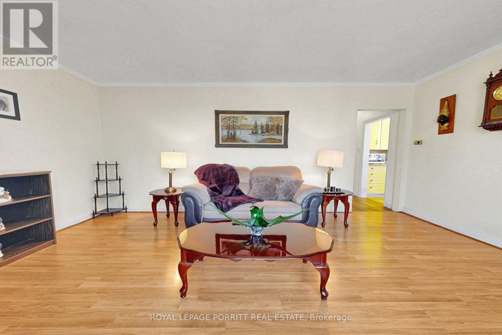 9 Putney Road, Toronto, Ontario  M8W 2K6 - Photo 3 - W13862572