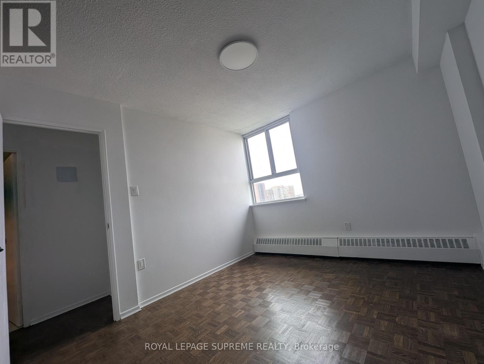 1514 - 541 Blackthorn Avenue, Toronto, Ontario  M6M 5A6 - Photo 9 - W13862620