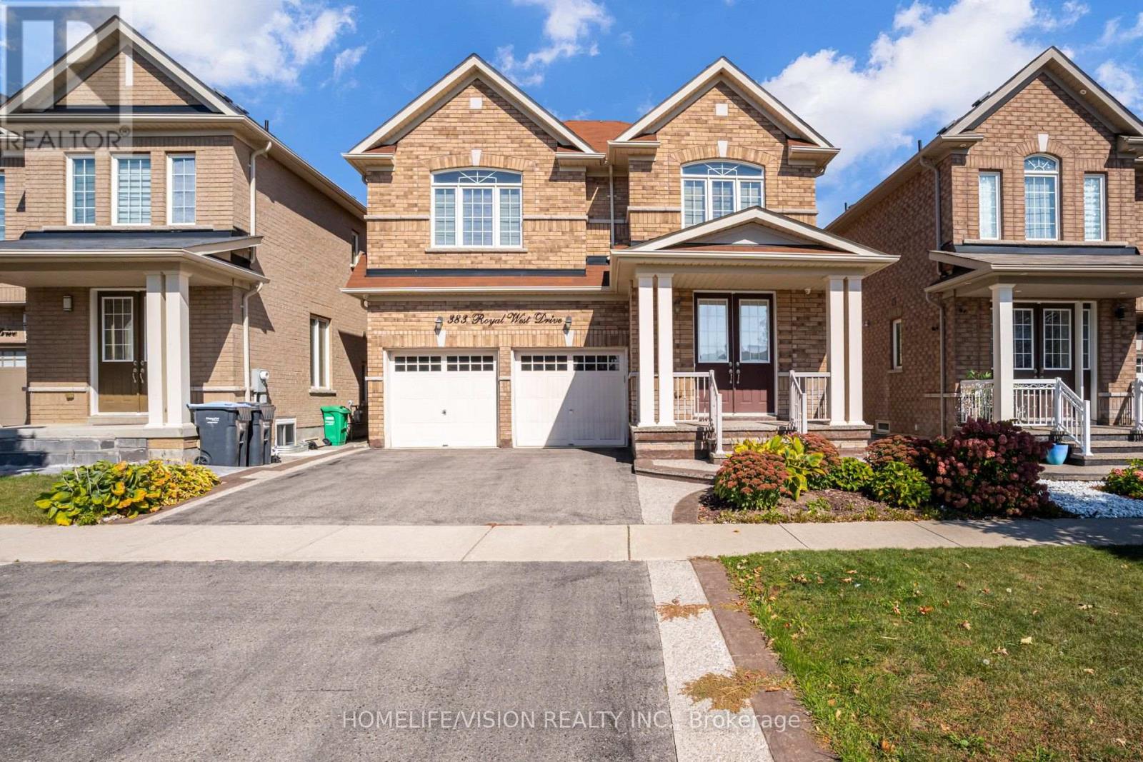 383 ROYAL WEST DRIVE