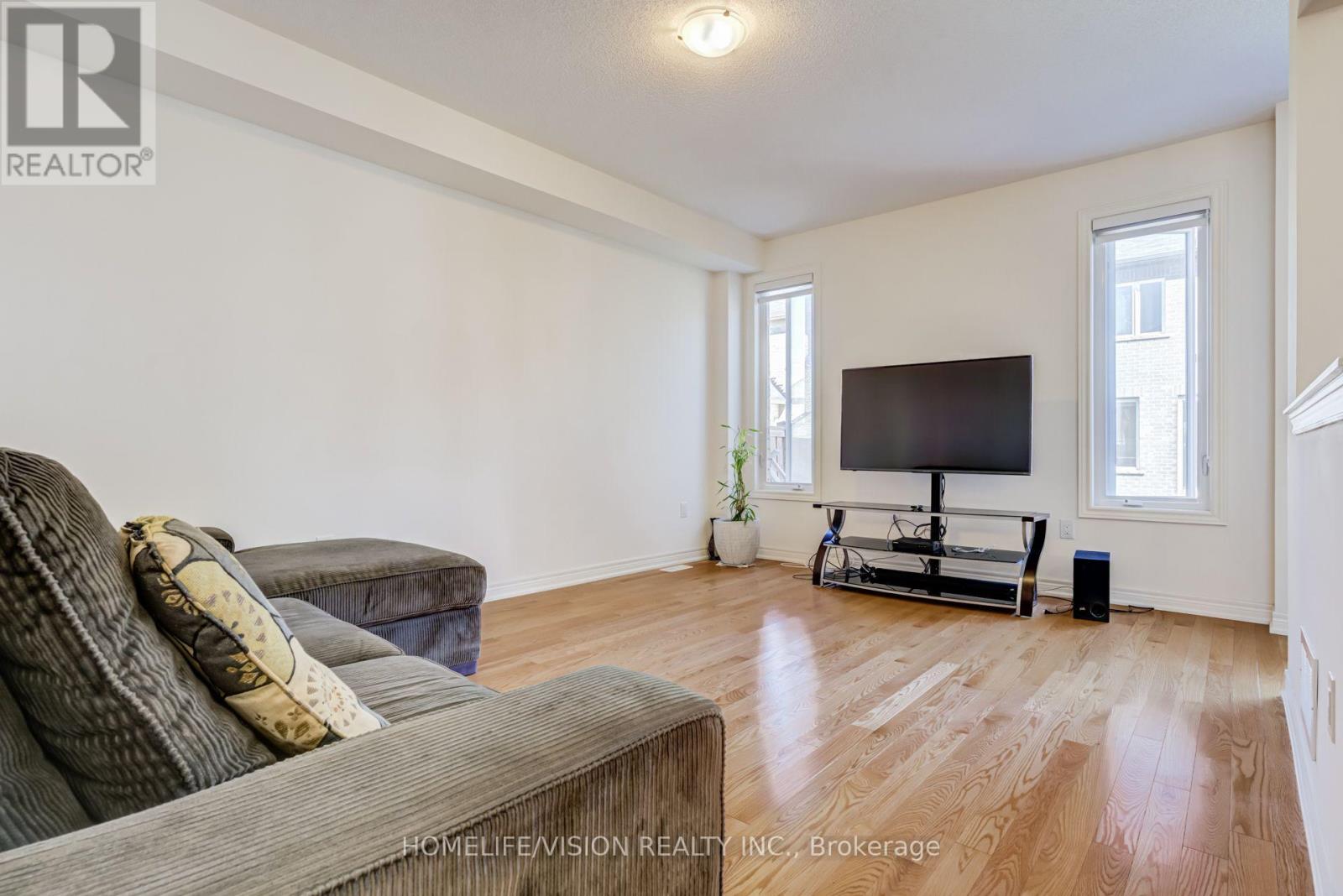383 Royal West Drive, Brampton, Ontario  L6X 0B3 - Photo 11 - W13862686
