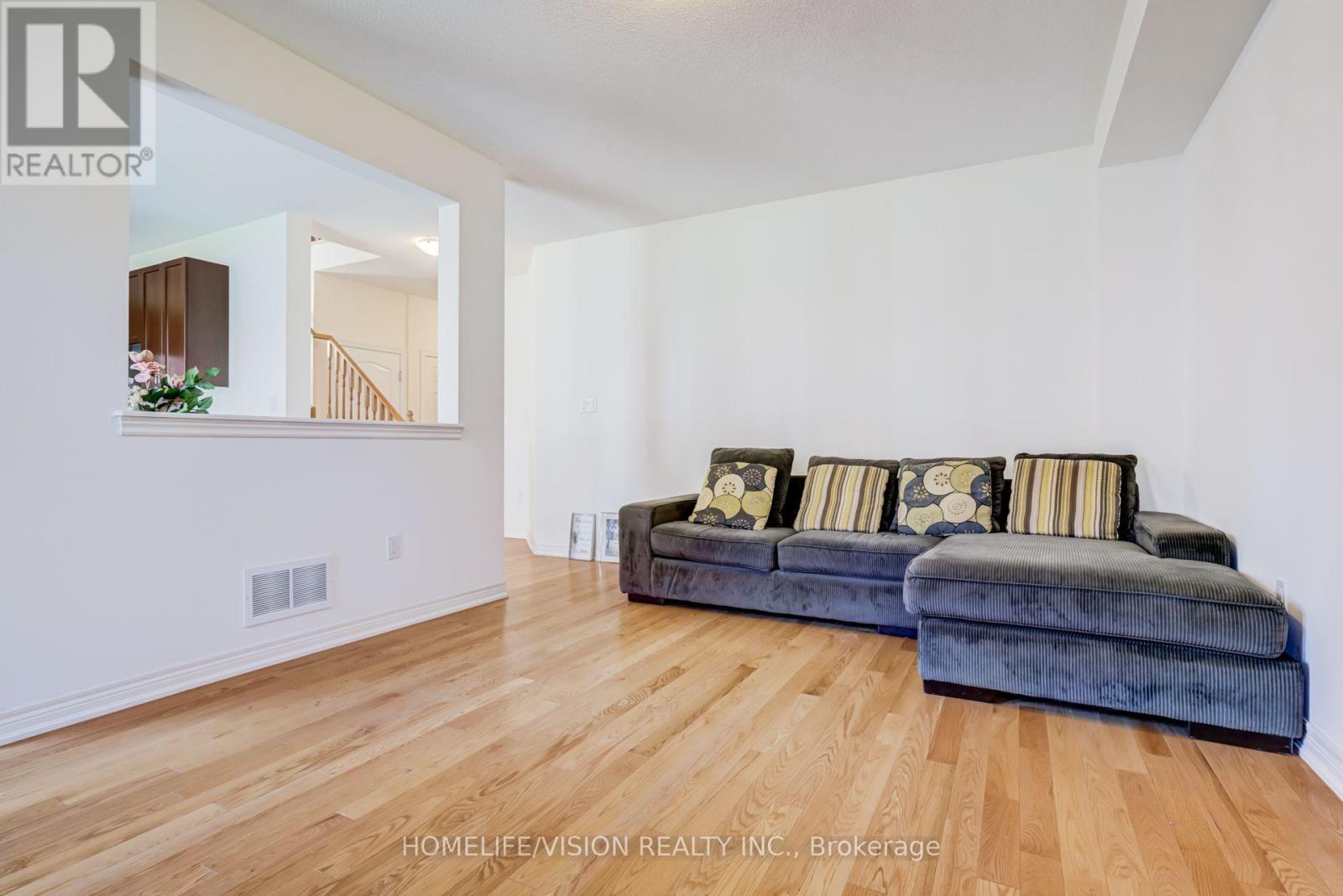 383 Royal West Drive, Brampton, Ontario  L6X 0B3 - Photo 13 - W13862686