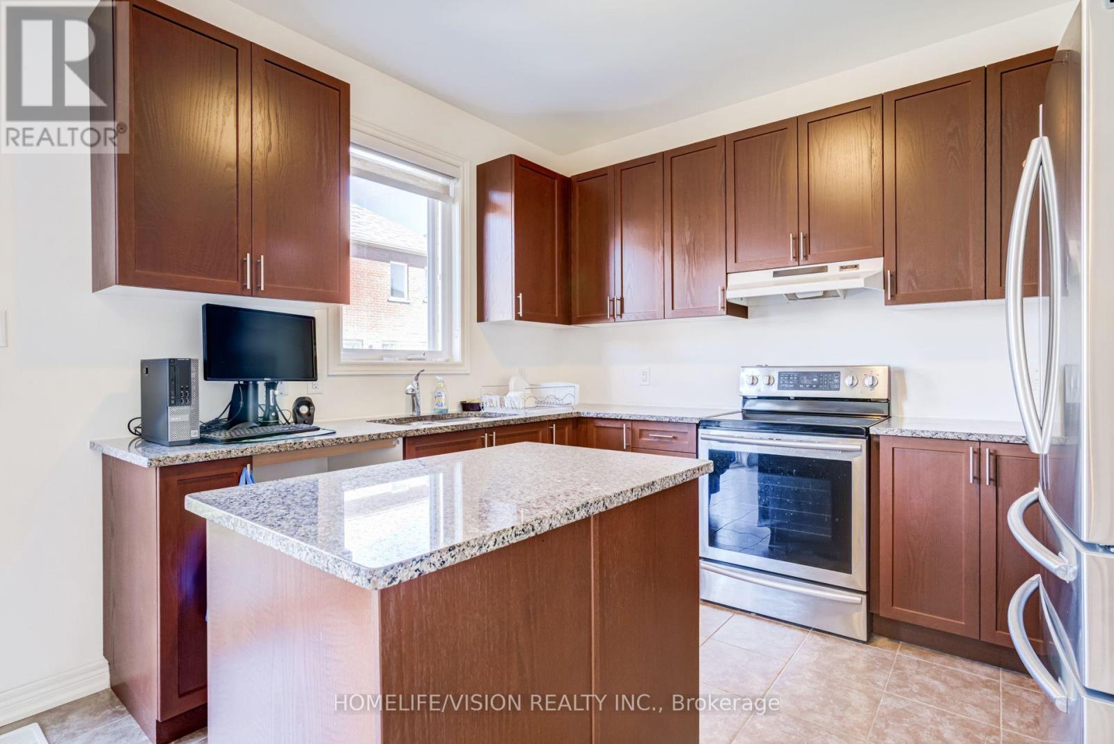 383 Royal West Drive, Brampton, Ontario  L6X 0B3 - Photo 17 - W13862686