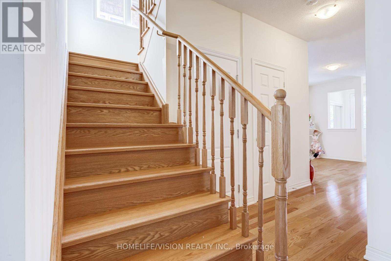 383 Royal West Drive, Brampton, Ontario  L6X 0B3 - Photo 20 - W13862686