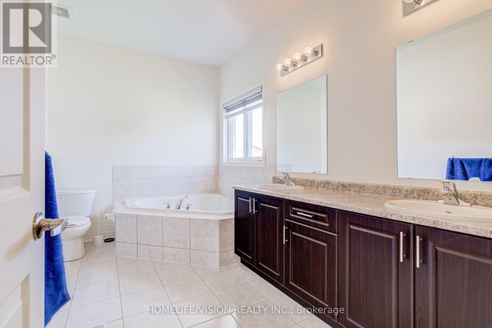 383 Royal West Drive, Brampton, Ontario  L6X 0B3 - Photo 27 - W13862686
