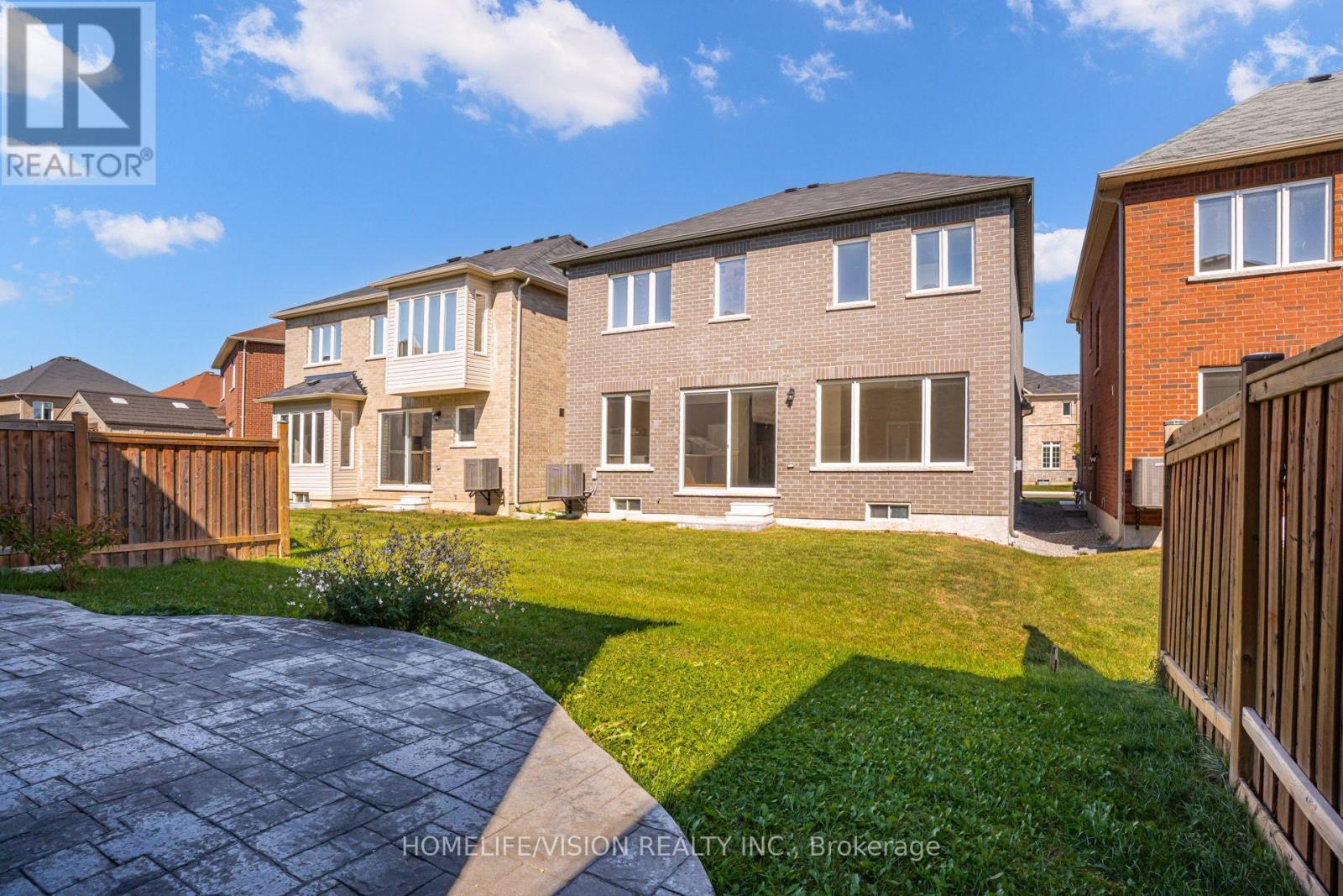 383 Royal West Drive, Brampton, Ontario  L6X 0B3 - Photo 42 - W13862686