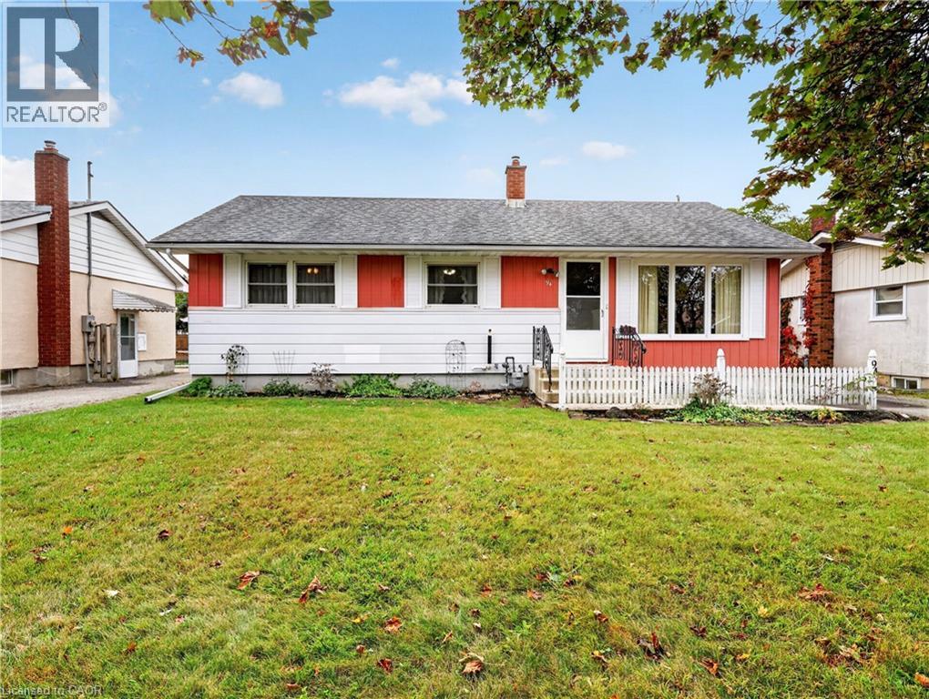94 Jacobson Avenue, St. Catharines, Ontario  L2T 3A3 - Photo 1 - 40869032