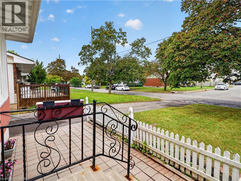 94 Jacobson Avenue, St. Catharines, Ontario  L2T 3A3 - Photo 28 - 40869032