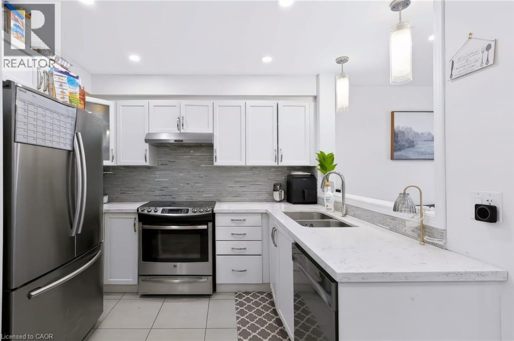 5549 Katy Gate, Mississauga, Ontario  L5M 7M9 - Photo 10 - 40868668