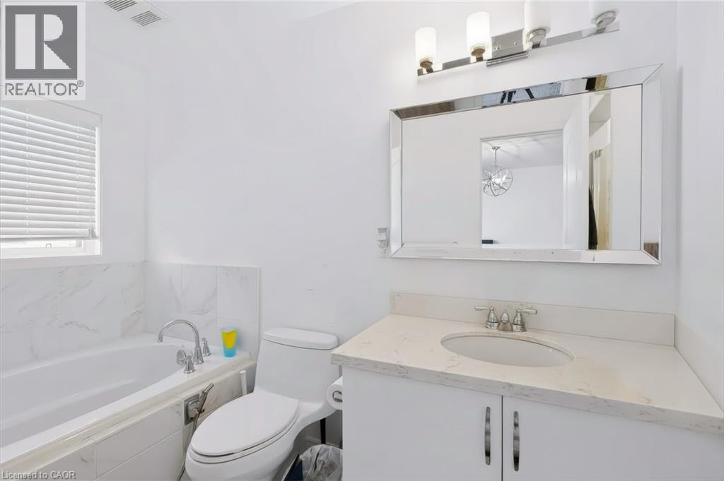 5549 Katy Gate, Mississauga, Ontario  L5M 7M9 - Photo 23 - 40868668