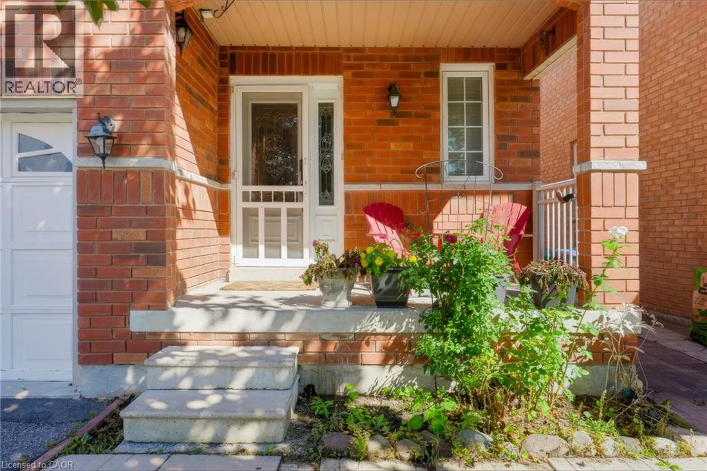 5549 Katy Gate, Mississauga, Ontario  L5M 7M9 - Photo 4 - 40868668