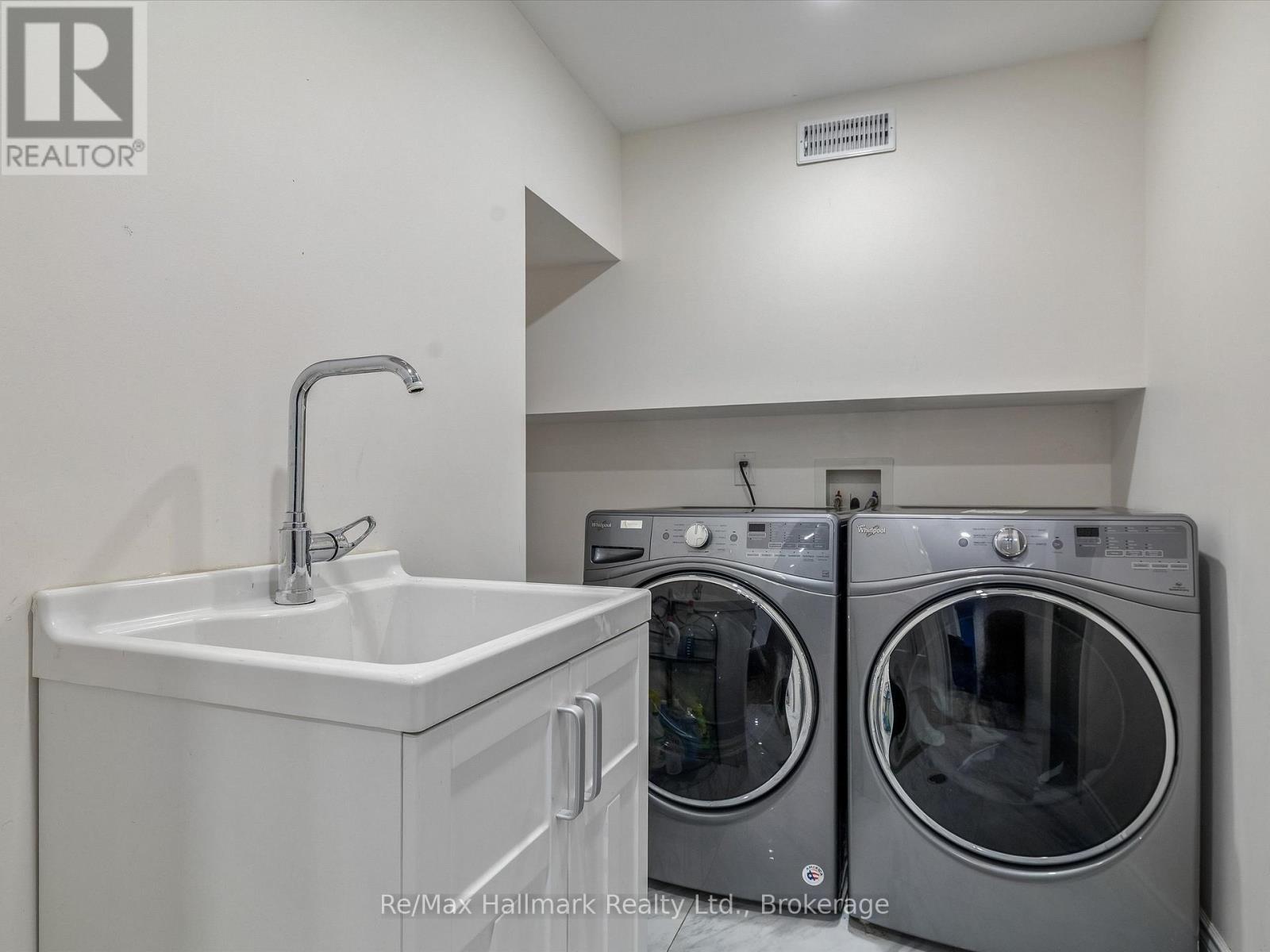 2194 Constance Drive, Oakville, Ontario  L6J 5L4 - Photo 41 - W13862508
