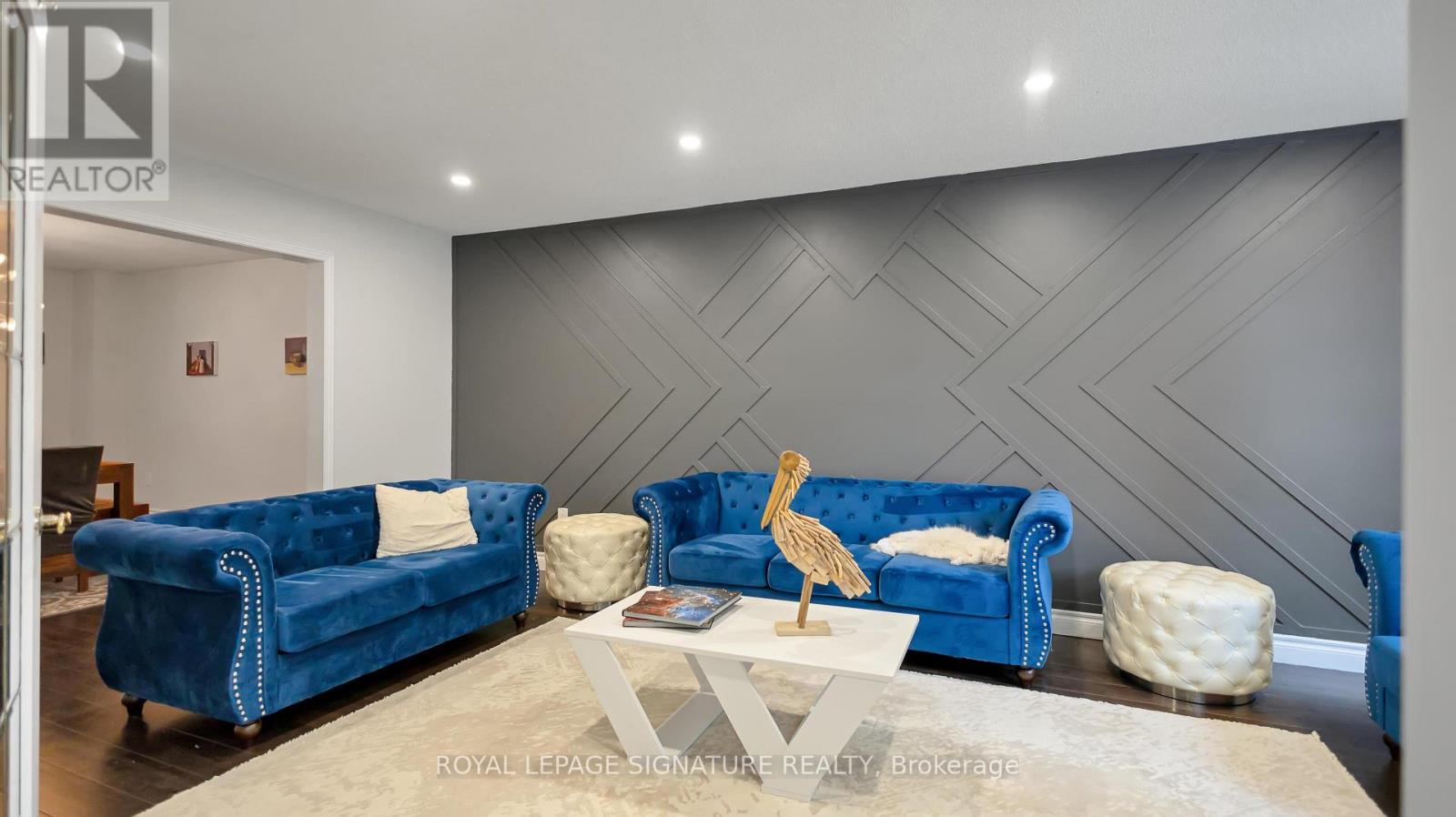 1821 Pilgrims Way, Oakville, Ontario  L6M 1X2 - Photo 7 - W13860702