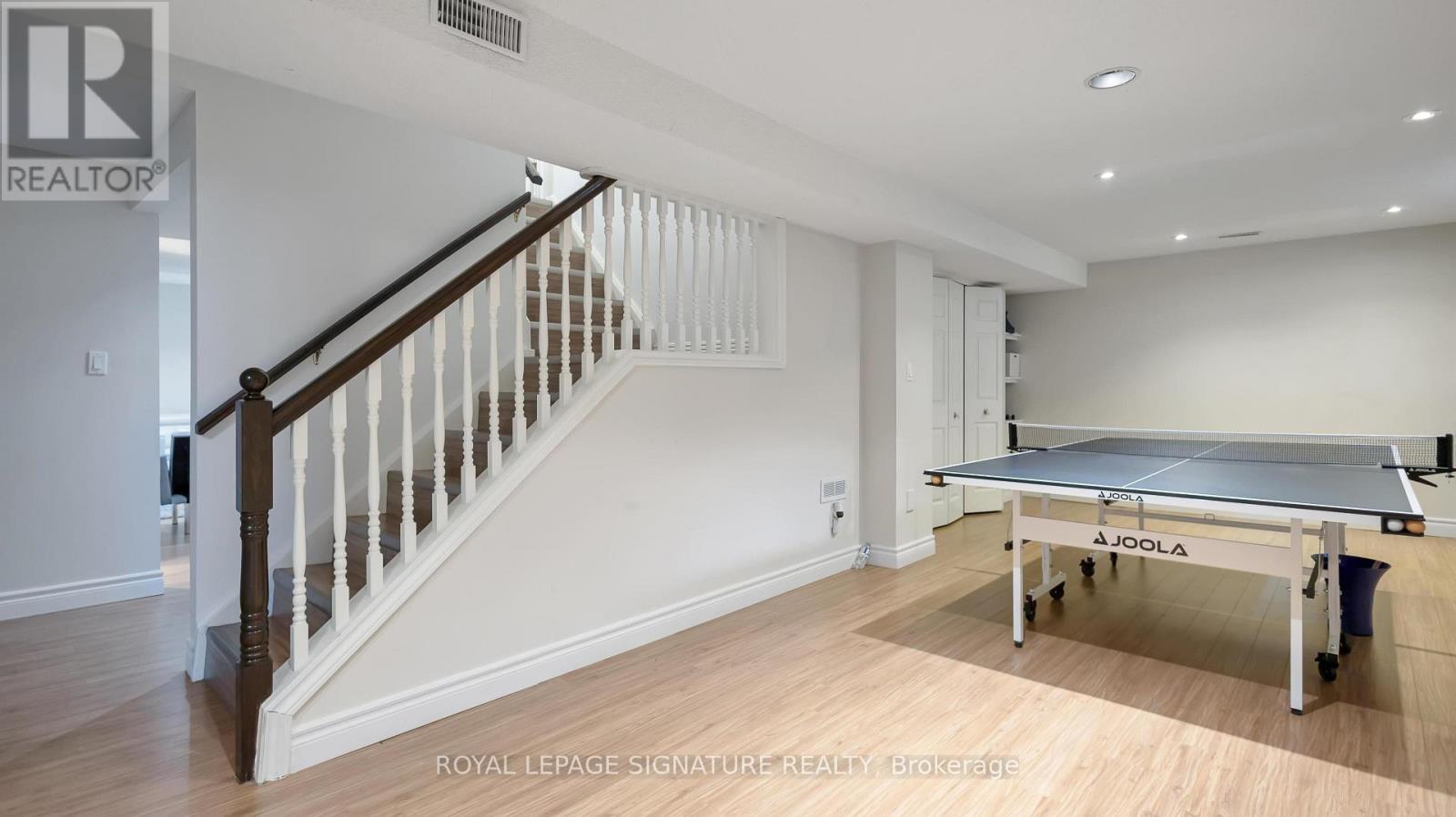 1821 Pilgrims Way, Oakville, Ontario  L6M 1X2 - Photo 33 - W13860702