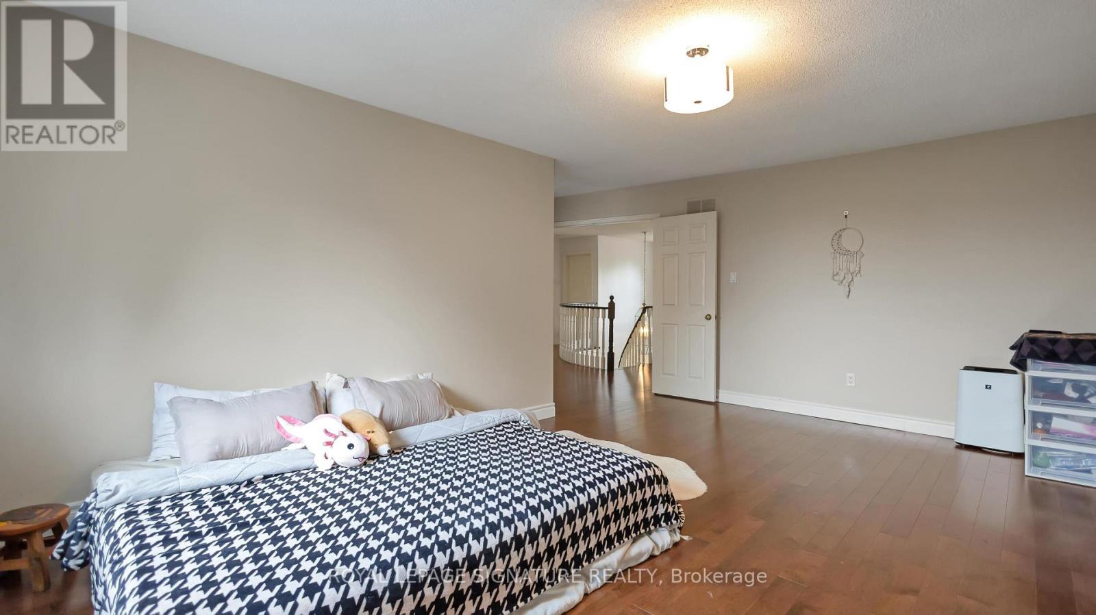 1821 Pilgrims Way, Oakville, Ontario  L6M 1X2 - Photo 26 - W13860702
