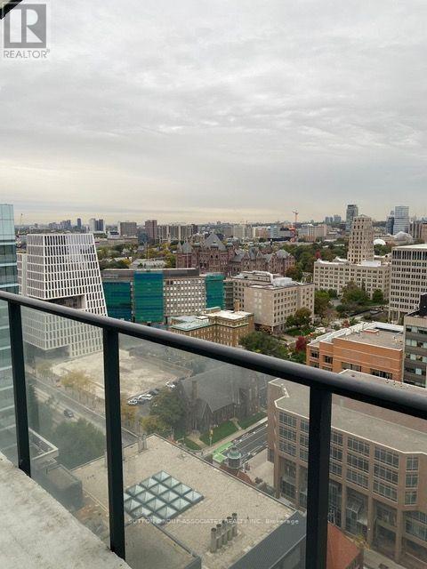 2411 - 770 Bay Street, Toronto, Ontario  M5G 0A6 - Photo 7 - C13855294