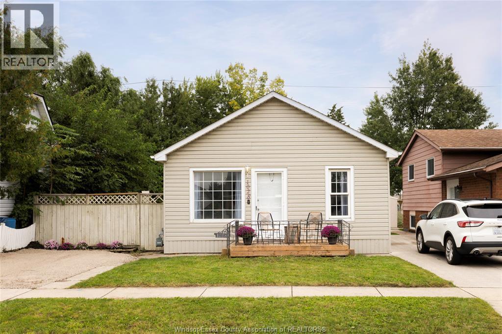 1028 REEDMERE RD, Windsor, Ontario