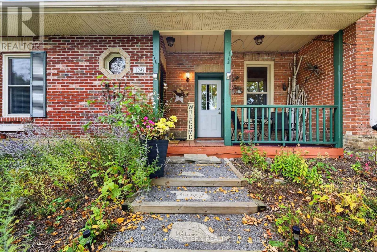 136 County 4 Road, Douro-Dummer, Ontario  K9L 1V6 - Photo 3 - X13862828