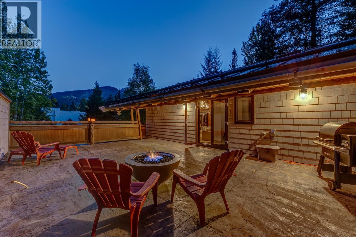 6403 St Andrew's Way, Whistler, British Columbia  V8E 0C7 - Photo 36 - R3172121