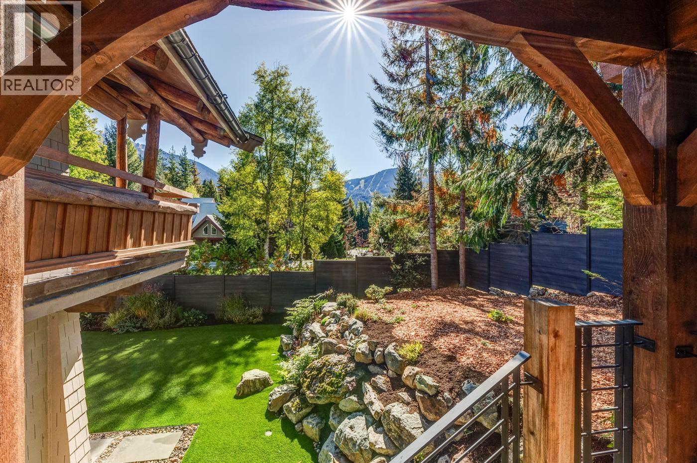 6403 St Andrew's Way, Whistler, British Columbia  V8E 0C7 - Photo 26 - R3172121