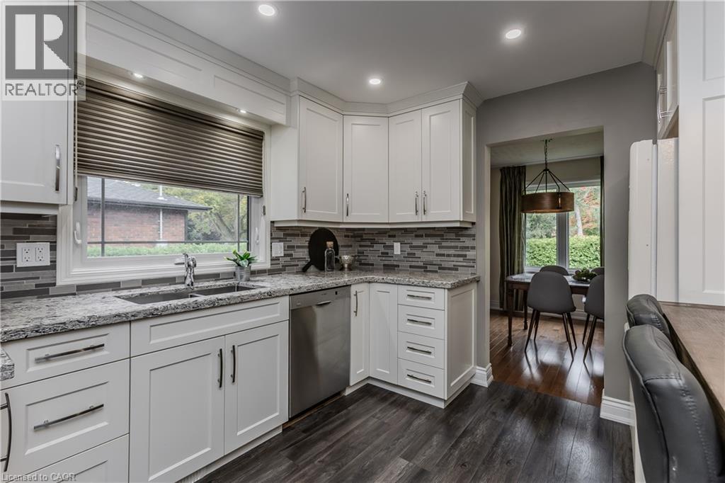 724 George Street, Burlington, Ontario  L7R 2W2 - Photo 8 - 40867600