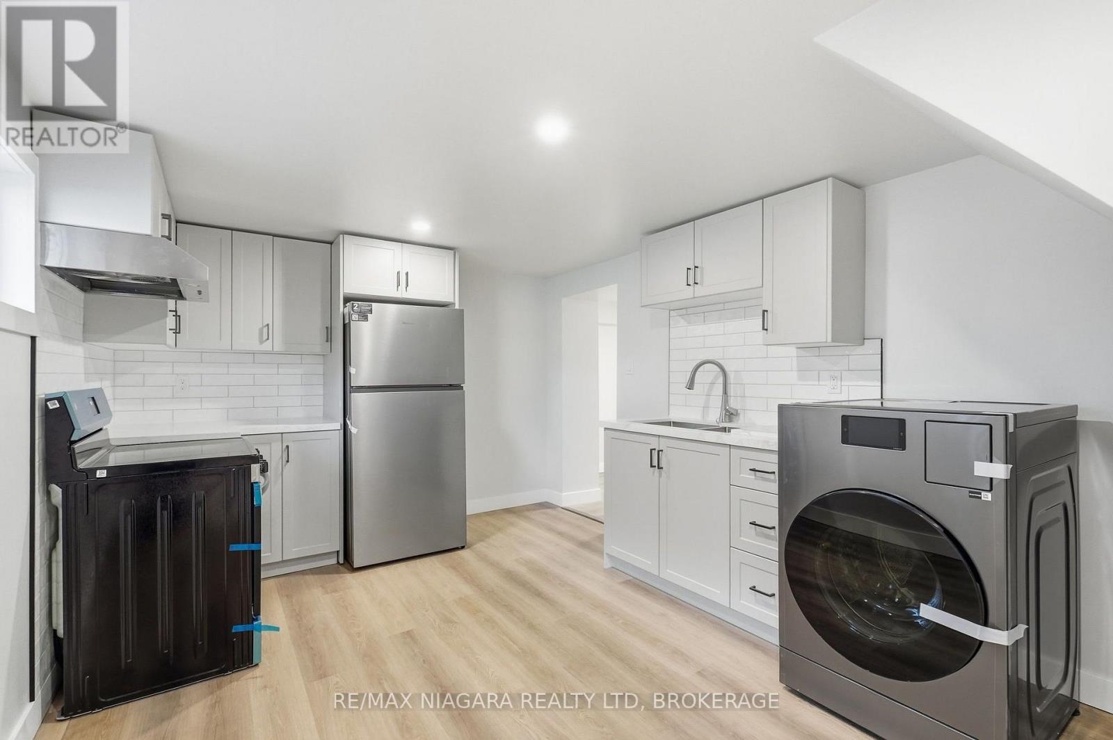Lower - 422 Brunswick Street, Hamilton, Ontario  L8H 6S4 - Photo 6 - X13862750