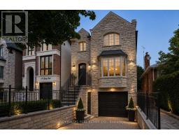 176 JOICEY BOULEVARD, Toronto, Ontario