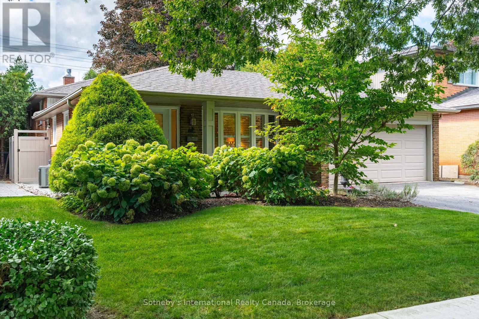885 FLETCHER VALLEY CRESCENT, Mississauga, Ontario