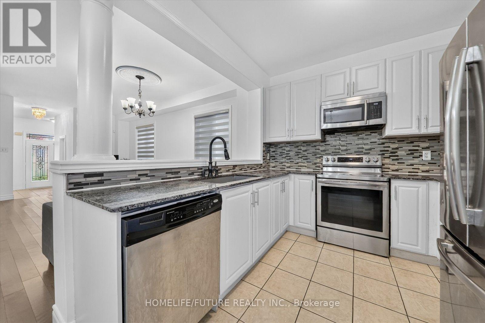 361 Strouds Lane, Pickering, Ontario  L1V 7J2 - Photo 18 - E13862846