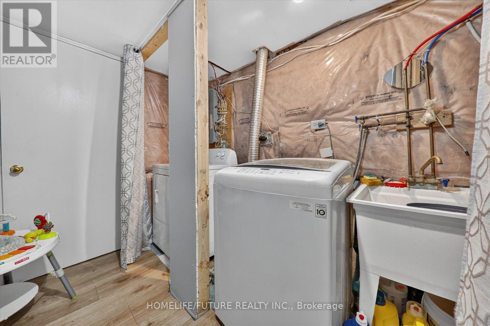 361 Strouds Lane, Pickering, Ontario  L1V 7J2 - Photo 43 - E13862846
