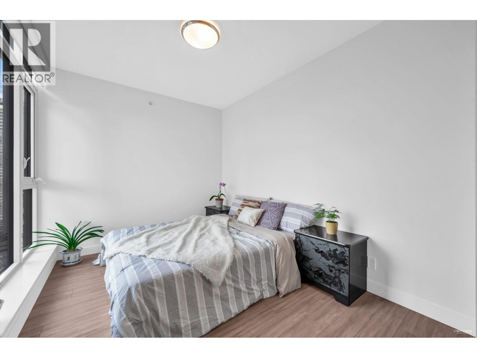 1701 4458 BERESFORD STREET
