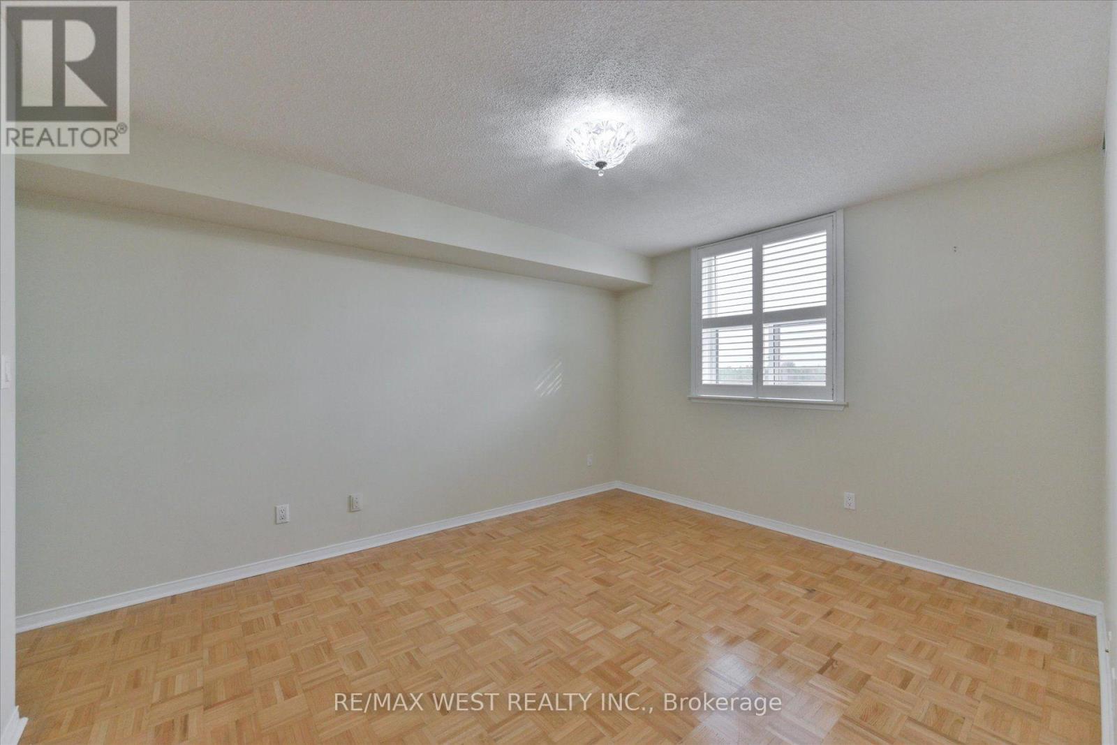 319 - 7373 Martin Grove Road, Vaughan, Ontario  L4L 9K1 - Photo 22 - N13862748