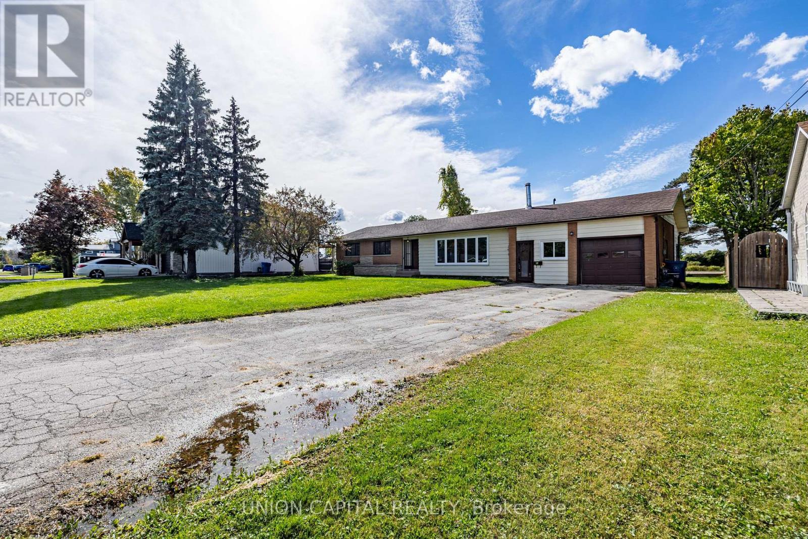 64 Canal Street, Georgina, Ontario  L4P 1K5 - Photo 5 - N13862800